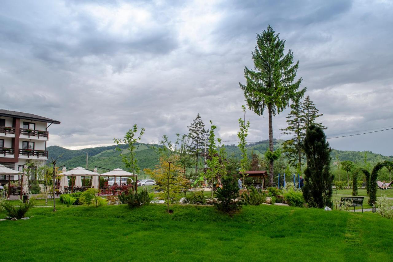 Piatra Pinului Ski & Spa Ґурагумора Екстер'єр фото